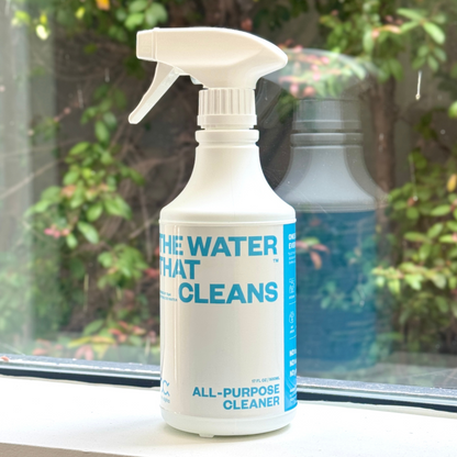 THE WATER THAT CLEANS